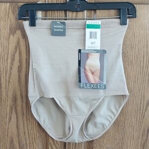 Flexees By‎ Maidenform NWT Shapewear Brief 5264 Size Large Nude Elastic Waist